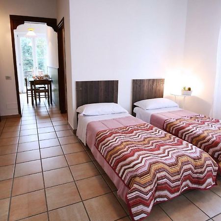 Bed And Breakfast D&D Cardano Al Campo Bagian luar foto